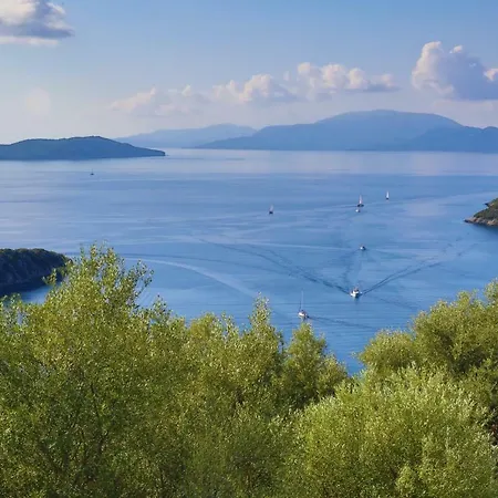 Villas Attis Βίλα Σύβοτα