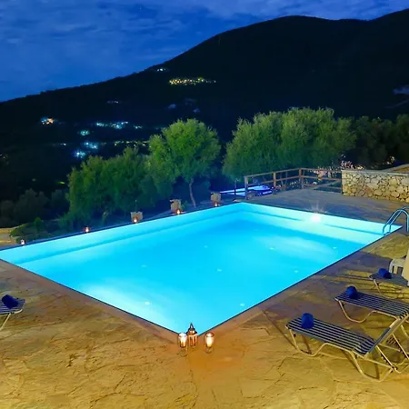 Βίλα Villas Attis *