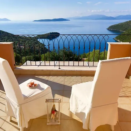 Villas Attis Βίλα
