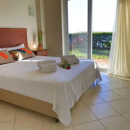 Villas Attis Βίλα Σύβοτα
