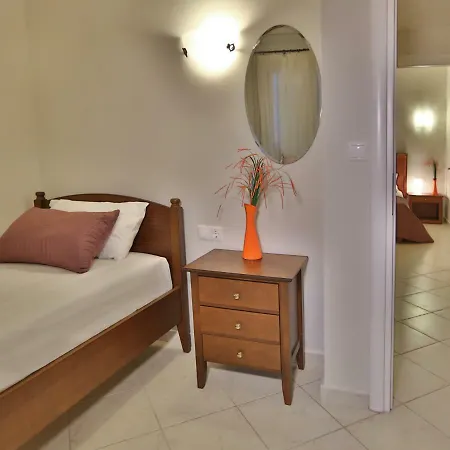 Villas Attis * Σύβοτα